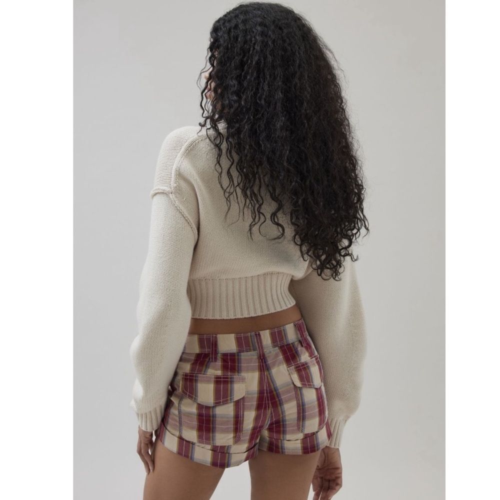 Urban Outfitters Aiden Pullover Sweater Ivory White Cropped Knit Top Size XS NWT - Picture 6 of 8